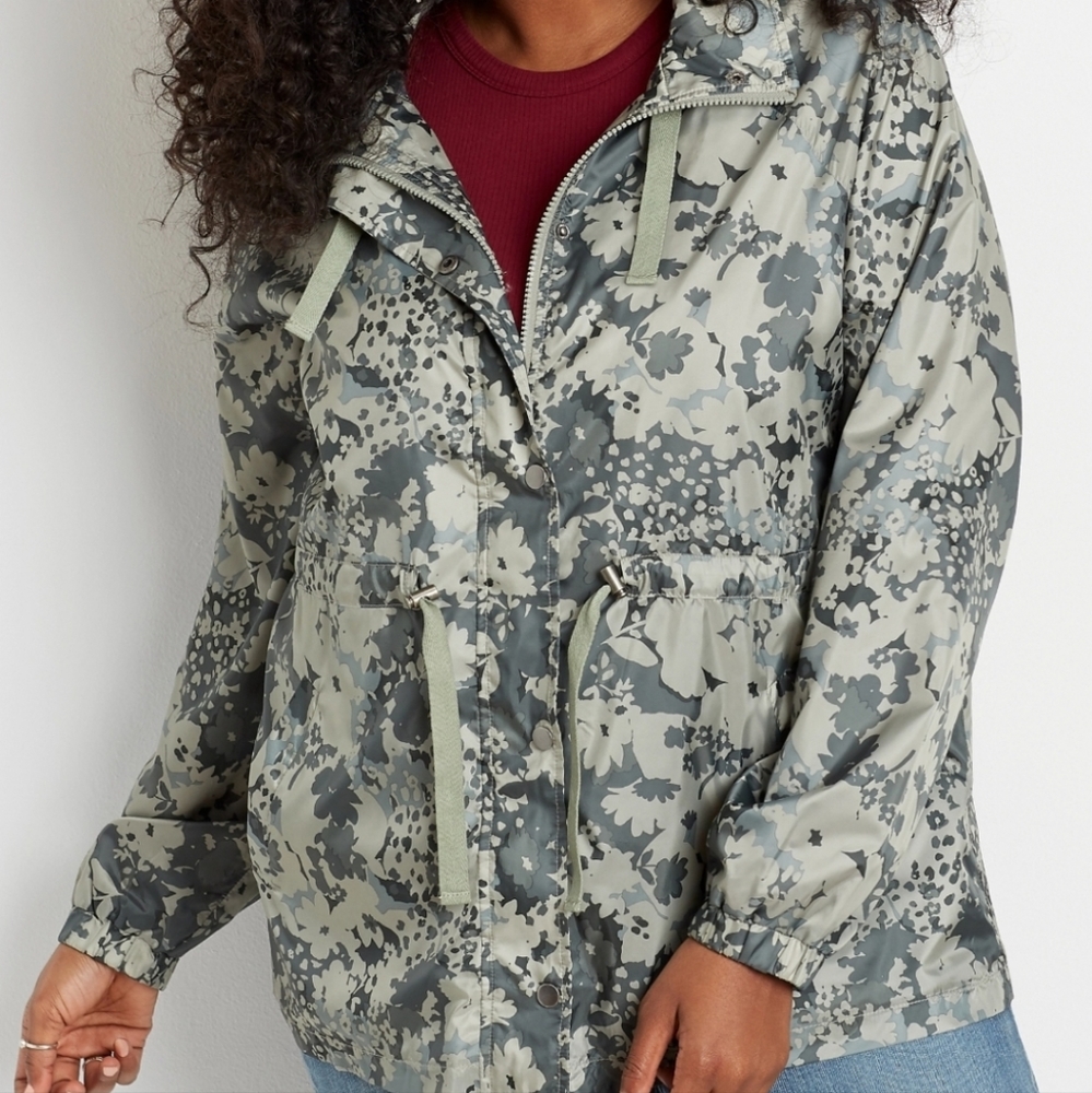 Maurices Windbreaker Camo NWT